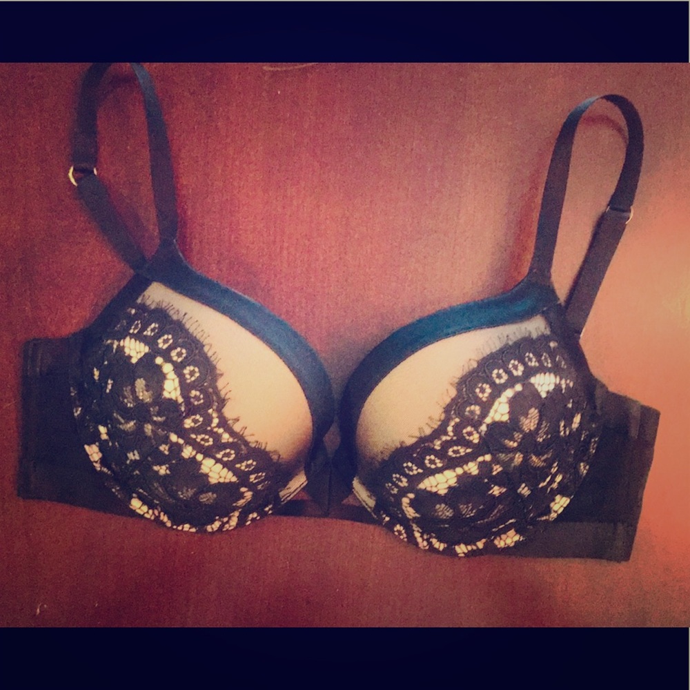 Victoria’s Secret Very Sexy Push-up Bra